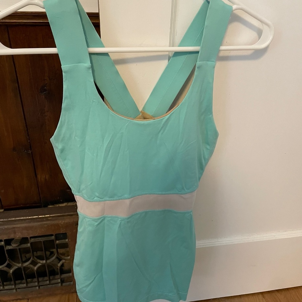 Lululemon tank top